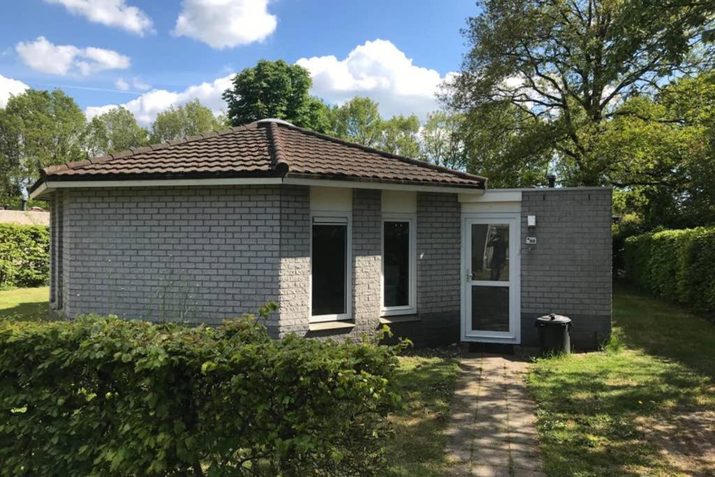 Rustig Gelegen Bungalow In Mooi Havelte ภายนอก รูปภาพ
